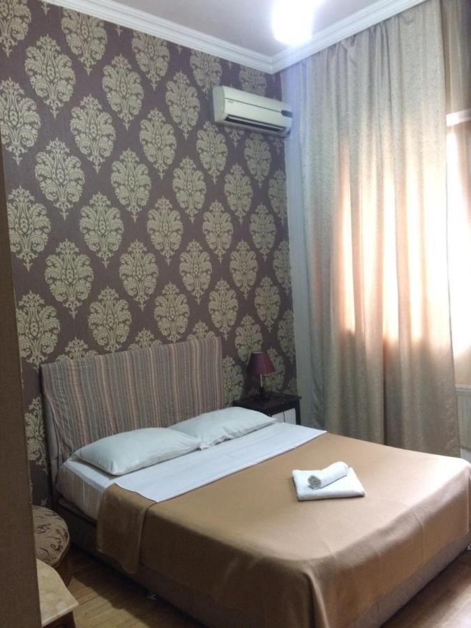 Hotel Albatros Batumi Esterno foto