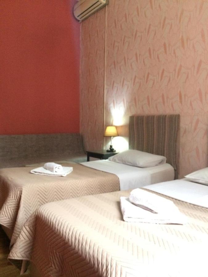 Hotel Albatros Batumi Esterno foto