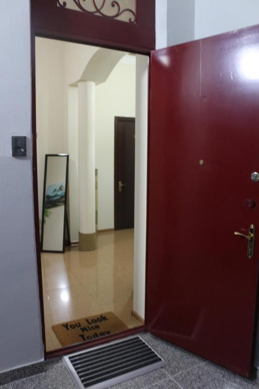 Hotel Albatros Batumi Esterno foto
