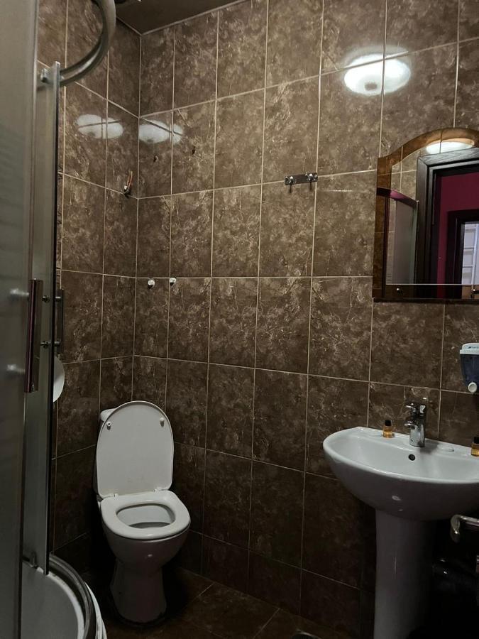 Hotel Albatros Batumi Esterno foto