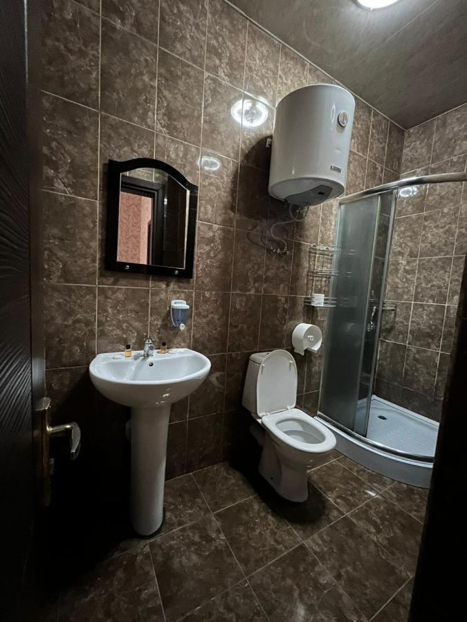 Hotel Albatros Batumi Esterno foto