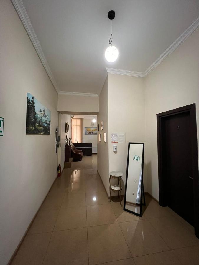 Hotel Albatros Batumi Esterno foto