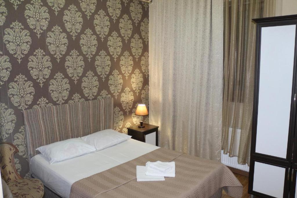 Hotel Albatros Batumi Esterno foto